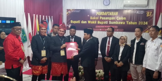 Daftar ke KPU Sumbawa, Simpatisan RASA Tumpah Ruah - Jejak NTB
